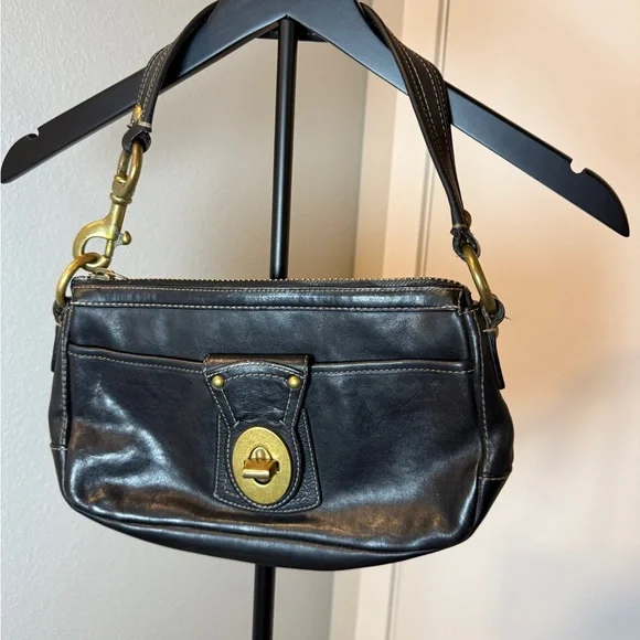 Vintage COACH LEGACY Anniversary Black Leather Turnlock Purse Brass 10326 - Picture 2 of 7